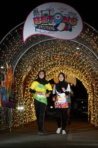 BIB: 50534
                            <button type="button" onclick="openModal(21778271)" class="btn btn-primary btn-sm float-right btn-popup" data-toggle="modal" data-target=".modal-high-quality">
                        <i class="fas fa-shopping-cart"></i> Add to Cart
                    </button>
                                            <button type="button" onclick="isThisMe(21778271, true)" class="btn btn-success btn-sm float-right btn-popup btn-isme hidden" data-toggle="tooltip" data-placement="bottom" title="นี่คือรูปของคุณใช่ไหม คลิกที่นี่เพื่อเอาเข้าอัลบั้ม">
                        <i class="fas fa-plus"></i> Add to album
                    </button>
                    <button type="button" onclick="isThisMe(21778271, false)" class="btn btn-warning btn-sm float-right btn-popup btn-isnotme hidden">
                        <i class="fas fa-ban"></i> Remove from album
                    </button>