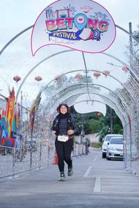 BIB: 5115
                            <button type="button" onclick="openModal(21780809)" class="btn btn-primary btn-sm float-right btn-popup" data-toggle="modal" data-target=".modal-high-quality">
                        <i class="fas fa-shopping-cart"></i> Add to Cart
                    </button>
                                            <button type="button" onclick="isThisMe(21780809, true)" class="btn btn-success btn-sm float-right btn-popup btn-isme hidden" data-toggle="tooltip" data-placement="bottom" title="นี่คือรูปของคุณใช่ไหม คลิกที่นี่เพื่อเอาเข้าอัลบั้ม">
                        <i class="fas fa-plus"></i> Add to album
                    </button>
                    <button type="button" onclick="isThisMe(21780809, false)" class="btn btn-warning btn-sm float-right btn-popup btn-isnotme hidden">
                        <i class="fas fa-ban"></i> Remove from album
                    </button>