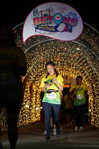 BIB: 90101, 90016
                            <button type="button" onclick="openModal(21778294)" class="btn btn-primary btn-sm float-right btn-popup" data-toggle="modal" data-target=".modal-high-quality">
                        <i class="fas fa-shopping-cart"></i> Add to Cart
                    </button>
                                            <button type="button" onclick="isThisMe(21778294, true)" class="btn btn-success btn-sm float-right btn-popup btn-isme hidden" data-toggle="tooltip" data-placement="bottom" title="นี่คือรูปของคุณใช่ไหม คลิกที่นี่เพื่อเอาเข้าอัลบั้ม">
                        <i class="fas fa-plus"></i> Add to album
                    </button>
                    <button type="button" onclick="isThisMe(21778294, false)" class="btn btn-warning btn-sm float-right btn-popup btn-isnotme hidden">
                        <i class="fas fa-ban"></i> Remove from album
                    </button>