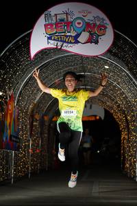 BIB: 50224
                            <button type="button" onclick="openModal(21782430)" class="btn btn-primary btn-sm float-right btn-popup" data-toggle="modal" data-target=".modal-high-quality">
                        <i class="fas fa-shopping-cart"></i> Add to Cart
                    </button>
                                            <button type="button" onclick="isThisMe(21782430, true)" class="btn btn-success btn-sm float-right btn-popup btn-isme hidden" data-toggle="tooltip" data-placement="bottom" title="นี่คือรูปของคุณใช่ไหม คลิกที่นี่เพื่อเอาเข้าอัลบั้ม">
                        <i class="fas fa-plus"></i> Add to album
                    </button>
                    <button type="button" onclick="isThisMe(21782430, false)" class="btn btn-warning btn-sm float-right btn-popup btn-isnotme hidden">
                        <i class="fas fa-ban"></i> Remove from album
                    </button>