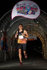 BIB: 50457
                            <button type="button" onclick="openModal(21781927)" class="btn btn-primary btn-sm float-right btn-popup" data-toggle="modal" data-target=".modal-high-quality">
                        <i class="fas fa-shopping-cart"></i> Add to Cart
                    </button>
                                            <button type="button" onclick="isThisMe(21781927, true)" class="btn btn-success btn-sm float-right btn-popup btn-isme hidden" data-toggle="tooltip" data-placement="bottom" title="นี่คือรูปของคุณใช่ไหม คลิกที่นี่เพื่อเอาเข้าอัลบั้ม">
                        <i class="fas fa-plus"></i> Add to album
                    </button>
                    <button type="button" onclick="isThisMe(21781927, false)" class="btn btn-warning btn-sm float-right btn-popup btn-isnotme hidden">
                        <i class="fas fa-ban"></i> Remove from album
                    </button>