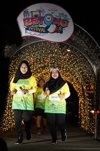 BIB: 50147
                            <button type="button" onclick="openModal(21779263)" class="btn btn-primary btn-sm float-right btn-popup" data-toggle="modal" data-target=".modal-high-quality">
                        <i class="fas fa-shopping-cart"></i> Add to Cart
                    </button>
                                            <button type="button" onclick="isThisMe(21779263, true)" class="btn btn-success btn-sm float-right btn-popup btn-isme hidden" data-toggle="tooltip" data-placement="bottom" title="นี่คือรูปของคุณใช่ไหม คลิกที่นี่เพื่อเอาเข้าอัลบั้ม">
                        <i class="fas fa-plus"></i> Add to album
                    </button>
                    <button type="button" onclick="isThisMe(21779263, false)" class="btn btn-warning btn-sm float-right btn-popup btn-isnotme hidden">
                        <i class="fas fa-ban"></i> Remove from album
                    </button>