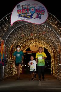 BIB: 90001, 50272
                            <button type="button" onclick="openModal(21778009)" class="btn btn-primary btn-sm float-right btn-popup" data-toggle="modal" data-target=".modal-high-quality">
                        <i class="fas fa-shopping-cart"></i> Add to Cart
                    </button>
                                            <button type="button" onclick="isThisMe(21778009, true)" class="btn btn-success btn-sm float-right btn-popup btn-isme hidden" data-toggle="tooltip" data-placement="bottom" title="นี่คือรูปของคุณใช่ไหม คลิกที่นี่เพื่อเอาเข้าอัลบั้ม">
                        <i class="fas fa-plus"></i> Add to album
                    </button>
                    <button type="button" onclick="isThisMe(21778009, false)" class="btn btn-warning btn-sm float-right btn-popup btn-isnotme hidden">
                        <i class="fas fa-ban"></i> Remove from album
                    </button>