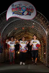 BIB: 50590, 50482, 60074
                            <button type="button" onclick="openModal(21779281)" class="btn btn-primary btn-sm float-right btn-popup" data-toggle="modal" data-target=".modal-high-quality">
                        <i class="fas fa-shopping-cart"></i> Add to Cart
                    </button>
                                            <button type="button" onclick="isThisMe(21779281, true)" class="btn btn-success btn-sm float-right btn-popup btn-isme hidden" data-toggle="tooltip" data-placement="bottom" title="นี่คือรูปของคุณใช่ไหม คลิกที่นี่เพื่อเอาเข้าอัลบั้ม">
                        <i class="fas fa-plus"></i> Add to album
                    </button>
                    <button type="button" onclick="isThisMe(21779281, false)" class="btn btn-warning btn-sm float-right btn-popup btn-isnotme hidden">
                        <i class="fas fa-ban"></i> Remove from album
                    </button>