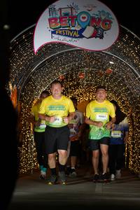 BIB: 006, 092, 19006, 50345
                            <button type="button" onclick="openModal(21778216)" class="btn btn-primary btn-sm float-right btn-popup" data-toggle="modal" data-target=".modal-high-quality">
                        <i class="fas fa-shopping-cart"></i> Add to Cart
                    </button>
                                            <button type="button" onclick="isThisMe(21778216, true)" class="btn btn-success btn-sm float-right btn-popup btn-isme hidden" data-toggle="tooltip" data-placement="bottom" title="นี่คือรูปของคุณใช่ไหม คลิกที่นี่เพื่อเอาเข้าอัลบั้ม">
                        <i class="fas fa-plus"></i> Add to album
                    </button>
                    <button type="button" onclick="isThisMe(21778216, false)" class="btn btn-warning btn-sm float-right btn-popup btn-isnotme hidden">
                        <i class="fas fa-ban"></i> Remove from album
                    </button>