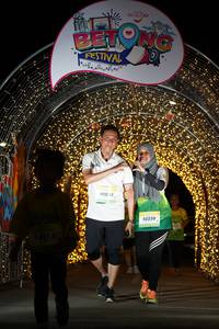 BIB: 90033, 50250
                            <button type="button" onclick="openModal(21778226)" class="btn btn-primary btn-sm float-right btn-popup" data-toggle="modal" data-target=".modal-high-quality">
                        <i class="fas fa-shopping-cart"></i> Add to Cart
                    </button>
                                            <button type="button" onclick="isThisMe(21778226, true)" class="btn btn-success btn-sm float-right btn-popup btn-isme hidden" data-toggle="tooltip" data-placement="bottom" title="นี่คือรูปของคุณใช่ไหม คลิกที่นี่เพื่อเอาเข้าอัลบั้ม">
                        <i class="fas fa-plus"></i> Add to album
                    </button>
                    <button type="button" onclick="isThisMe(21778226, false)" class="btn btn-warning btn-sm float-right btn-popup btn-isnotme hidden">
                        <i class="fas fa-ban"></i> Remove from album
                    </button>