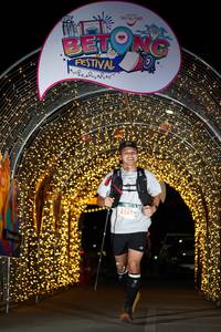 BIB: 5285
                            <button type="button" onclick="openModal(21779660)" class="btn btn-primary btn-sm float-right btn-popup" data-toggle="modal" data-target=".modal-high-quality">
                        <i class="fas fa-shopping-cart"></i> Add to Cart
                    </button>
                                            <button type="button" onclick="isThisMe(21779660, true)" class="btn btn-success btn-sm float-right btn-popup btn-isme hidden" data-toggle="tooltip" data-placement="bottom" title="นี่คือรูปของคุณใช่ไหม คลิกที่นี่เพื่อเอาเข้าอัลบั้ม">
                        <i class="fas fa-plus"></i> Add to album
                    </button>
                    <button type="button" onclick="isThisMe(21779660, false)" class="btn btn-warning btn-sm float-right btn-popup btn-isnotme hidden">
                        <i class="fas fa-ban"></i> Remove from album
                    </button>