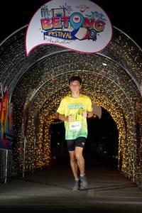 BIB: 50010, 
                            <button type="button" onclick="openModal(21777477)" class="btn btn-primary btn-sm float-right btn-popup" data-toggle="modal" data-target=".modal-high-quality">
                        <i class="fas fa-shopping-cart"></i> Add to Cart
                    </button>
                                            <button type="button" onclick="isThisMe(21777477, true)" class="btn btn-success btn-sm float-right btn-popup btn-isme hidden" data-toggle="tooltip" data-placement="bottom" title="นี่คือรูปของคุณใช่ไหม คลิกที่นี่เพื่อเอาเข้าอัลบั้ม">
                        <i class="fas fa-plus"></i> Add to album
                    </button>
                    <button type="button" onclick="isThisMe(21777477, false)" class="btn btn-warning btn-sm float-right btn-popup btn-isnotme hidden">
                        <i class="fas fa-ban"></i> Remove from album
                    </button>