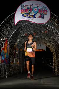 BIB: 50457
                            <button type="button" onclick="openModal(21781923)" class="btn btn-primary btn-sm float-right btn-popup" data-toggle="modal" data-target=".modal-high-quality">
                        <i class="fas fa-shopping-cart"></i> Add to Cart
                    </button>
                                            <button type="button" onclick="isThisMe(21781923, true)" class="btn btn-success btn-sm float-right btn-popup btn-isme hidden" data-toggle="tooltip" data-placement="bottom" title="นี่คือรูปของคุณใช่ไหม คลิกที่นี่เพื่อเอาเข้าอัลบั้ม">
                        <i class="fas fa-plus"></i> Add to album
                    </button>
                    <button type="button" onclick="isThisMe(21781923, false)" class="btn btn-warning btn-sm float-right btn-popup btn-isnotme hidden">
                        <i class="fas fa-ban"></i> Remove from album
                    </button>