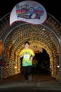 BIB: 0317
                            <button type="button" onclick="openModal(21778022)" class="btn btn-primary btn-sm float-right btn-popup" data-toggle="modal" data-target=".modal-high-quality">
                        <i class="fas fa-shopping-cart"></i> Add to Cart
                    </button>
                                            <button type="button" onclick="isThisMe(21778022, true)" class="btn btn-success btn-sm float-right btn-popup btn-isme hidden" data-toggle="tooltip" data-placement="bottom" title="นี่คือรูปของคุณใช่ไหม คลิกที่นี่เพื่อเอาเข้าอัลบั้ม">
                        <i class="fas fa-plus"></i> Add to album
                    </button>
                    <button type="button" onclick="isThisMe(21778022, false)" class="btn btn-warning btn-sm float-right btn-popup btn-isnotme hidden">
                        <i class="fas fa-ban"></i> Remove from album
                    </button>