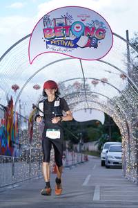 BIB: 5593
                            <button type="button" onclick="openModal(21780630)" class="btn btn-primary btn-sm float-right btn-popup" data-toggle="modal" data-target=".modal-high-quality">
                        <i class="fas fa-shopping-cart"></i> Add to Cart
                    </button>
                                            <button type="button" onclick="isThisMe(21780630, true)" class="btn btn-success btn-sm float-right btn-popup btn-isme hidden" data-toggle="tooltip" data-placement="bottom" title="นี่คือรูปของคุณใช่ไหม คลิกที่นี่เพื่อเอาเข้าอัลบั้ม">
                        <i class="fas fa-plus"></i> Add to album
                    </button>
                    <button type="button" onclick="isThisMe(21780630, false)" class="btn btn-warning btn-sm float-right btn-popup btn-isnotme hidden">
                        <i class="fas fa-ban"></i> Remove from album
                    </button>