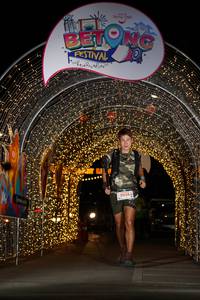 BIB: 5056
                            <button type="button" onclick="openModal(21779444)" class="btn btn-primary btn-sm float-right btn-popup" data-toggle="modal" data-target=".modal-high-quality">
                        <i class="fas fa-shopping-cart"></i> Add to Cart
                    </button>
                                            <button type="button" onclick="isThisMe(21779444, true)" class="btn btn-success btn-sm float-right btn-popup btn-isme hidden" data-toggle="tooltip" data-placement="bottom" title="นี่คือรูปของคุณใช่ไหม คลิกที่นี่เพื่อเอาเข้าอัลบั้ม">
                        <i class="fas fa-plus"></i> Add to album
                    </button>
                    <button type="button" onclick="isThisMe(21779444, false)" class="btn btn-warning btn-sm float-right btn-popup btn-isnotme hidden">
                        <i class="fas fa-ban"></i> Remove from album
                    </button>