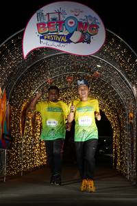 BIB: 50105, 90121, 2014
                            <button type="button" onclick="openModal(21778068)" class="btn btn-primary btn-sm float-right btn-popup" data-toggle="modal" data-target=".modal-high-quality">
                        <i class="fas fa-shopping-cart"></i> Add to Cart
                    </button>
                                            <button type="button" onclick="isThisMe(21778068, true)" class="btn btn-success btn-sm float-right btn-popup btn-isme hidden" data-toggle="tooltip" data-placement="bottom" title="นี่คือรูปของคุณใช่ไหม คลิกที่นี่เพื่อเอาเข้าอัลบั้ม">
                        <i class="fas fa-plus"></i> Add to album
                    </button>
                    <button type="button" onclick="isThisMe(21778068, false)" class="btn btn-warning btn-sm float-right btn-popup btn-isnotme hidden">
                        <i class="fas fa-ban"></i> Remove from album
                    </button>