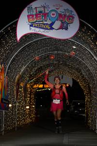 BIB: 4241
                            <button type="button" onclick="openModal(21779642)" class="btn btn-primary btn-sm float-right btn-popup" data-toggle="modal" data-target=".modal-high-quality">
                        <i class="fas fa-shopping-cart"></i> Add to Cart
                    </button>
                                            <button type="button" onclick="isThisMe(21779642, true)" class="btn btn-success btn-sm float-right btn-popup btn-isme hidden" data-toggle="tooltip" data-placement="bottom" title="นี่คือรูปของคุณใช่ไหม คลิกที่นี่เพื่อเอาเข้าอัลบั้ม">
                        <i class="fas fa-plus"></i> Add to album
                    </button>
                    <button type="button" onclick="isThisMe(21779642, false)" class="btn btn-warning btn-sm float-right btn-popup btn-isnotme hidden">
                        <i class="fas fa-ban"></i> Remove from album
                    </button>