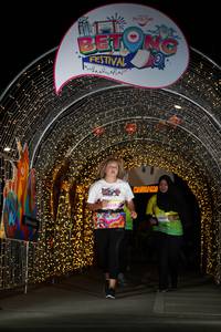 BIB: 00025
                            <button type="button" onclick="openModal(21778796)" class="btn btn-primary btn-sm float-right btn-popup" data-toggle="modal" data-target=".modal-high-quality">
                        <i class="fas fa-shopping-cart"></i> Add to Cart
                    </button>
                                            <button type="button" onclick="isThisMe(21778796, true)" class="btn btn-success btn-sm float-right btn-popup btn-isme hidden" data-toggle="tooltip" data-placement="bottom" title="นี่คือรูปของคุณใช่ไหม คลิกที่นี่เพื่อเอาเข้าอัลบั้ม">
                        <i class="fas fa-plus"></i> Add to album
                    </button>
                    <button type="button" onclick="isThisMe(21778796, false)" class="btn btn-warning btn-sm float-right btn-popup btn-isnotme hidden">
                        <i class="fas fa-ban"></i> Remove from album
                    </button>