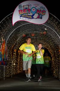 BIB: 50261, 95105
                            <button type="button" onclick="openModal(21778839)" class="btn btn-primary btn-sm float-right btn-popup" data-toggle="modal" data-target=".modal-high-quality">
                        <i class="fas fa-shopping-cart"></i> Add to Cart
                    </button>
                                            <button type="button" onclick="isThisMe(21778839, true)" class="btn btn-success btn-sm float-right btn-popup btn-isme hidden" data-toggle="tooltip" data-placement="bottom" title="นี่คือรูปของคุณใช่ไหม คลิกที่นี่เพื่อเอาเข้าอัลบั้ม">
                        <i class="fas fa-plus"></i> Add to album
                    </button>
                    <button type="button" onclick="isThisMe(21778839, false)" class="btn btn-warning btn-sm float-right btn-popup btn-isnotme hidden">
                        <i class="fas fa-ban"></i> Remove from album
                    </button>