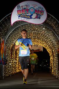 BIB: 50562
                            <button type="button" onclick="openModal(21782307)" class="btn btn-primary btn-sm float-right btn-popup" data-toggle="modal" data-target=".modal-high-quality">
                        <i class="fas fa-shopping-cart"></i> Add to Cart
                    </button>
                                            <button type="button" onclick="isThisMe(21782307, true)" class="btn btn-success btn-sm float-right btn-popup btn-isme hidden" data-toggle="tooltip" data-placement="bottom" title="นี่คือรูปของคุณใช่ไหม คลิกที่นี่เพื่อเอาเข้าอัลบั้ม">
                        <i class="fas fa-plus"></i> Add to album
                    </button>
                    <button type="button" onclick="isThisMe(21782307, false)" class="btn btn-warning btn-sm float-right btn-popup btn-isnotme hidden">
                        <i class="fas fa-ban"></i> Remove from album
                    </button>