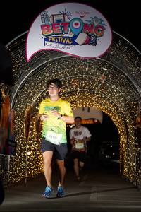 BIB: 5017
                            <button type="button" onclick="openModal(21782322)" class="btn btn-primary btn-sm float-right btn-popup" data-toggle="modal" data-target=".modal-high-quality">
                        <i class="fas fa-shopping-cart"></i> Add to Cart
                    </button>
                                            <button type="button" onclick="isThisMe(21782322, true)" class="btn btn-success btn-sm float-right btn-popup btn-isme hidden" data-toggle="tooltip" data-placement="bottom" title="นี่คือรูปของคุณใช่ไหม คลิกที่นี่เพื่อเอาเข้าอัลบั้ม">
                        <i class="fas fa-plus"></i> Add to album
                    </button>
                    <button type="button" onclick="isThisMe(21782322, false)" class="btn btn-warning btn-sm float-right btn-popup btn-isnotme hidden">
                        <i class="fas fa-ban"></i> Remove from album
                    </button>