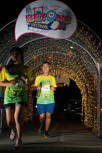 BIB: 50286
                            <button type="button" onclick="openModal(21778142)" class="btn btn-primary btn-sm float-right btn-popup" data-toggle="modal" data-target=".modal-high-quality">
                        <i class="fas fa-shopping-cart"></i> Add to Cart
                    </button>
                                            <button type="button" onclick="isThisMe(21778142, true)" class="btn btn-success btn-sm float-right btn-popup btn-isme hidden" data-toggle="tooltip" data-placement="bottom" title="นี่คือรูปของคุณใช่ไหม คลิกที่นี่เพื่อเอาเข้าอัลบั้ม">
                        <i class="fas fa-plus"></i> Add to album
                    </button>
                    <button type="button" onclick="isThisMe(21778142, false)" class="btn btn-warning btn-sm float-right btn-popup btn-isnotme hidden">
                        <i class="fas fa-ban"></i> Remove from album
                    </button>