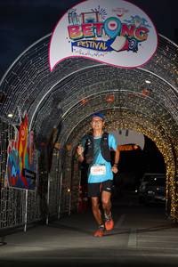 BIB: 5049
                            <button type="button" onclick="openModal(21781533)" class="btn btn-primary btn-sm float-right btn-popup" data-toggle="modal" data-target=".modal-high-quality">
                        <i class="fas fa-shopping-cart"></i> Add to Cart
                    </button>
                                            <button type="button" onclick="isThisMe(21781533, true)" class="btn btn-success btn-sm float-right btn-popup btn-isme hidden" data-toggle="tooltip" data-placement="bottom" title="นี่คือรูปของคุณใช่ไหม คลิกที่นี่เพื่อเอาเข้าอัลบั้ม">
                        <i class="fas fa-plus"></i> Add to album
                    </button>
                    <button type="button" onclick="isThisMe(21781533, false)" class="btn btn-warning btn-sm float-right btn-popup btn-isnotme hidden">
                        <i class="fas fa-ban"></i> Remove from album
                    </button>