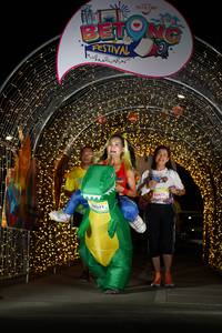 BIB: 19371, 50473
                            <button type="button" onclick="openModal(21778168)" class="btn btn-primary btn-sm float-right btn-popup" data-toggle="modal" data-target=".modal-high-quality">
                        <i class="fas fa-shopping-cart"></i> Add to Cart
                    </button>
                                            <button type="button" onclick="isThisMe(21778168, true)" class="btn btn-success btn-sm float-right btn-popup btn-isme hidden" data-toggle="tooltip" data-placement="bottom" title="นี่คือรูปของคุณใช่ไหม คลิกที่นี่เพื่อเอาเข้าอัลบั้ม">
                        <i class="fas fa-plus"></i> Add to album
                    </button>
                    <button type="button" onclick="isThisMe(21778168, false)" class="btn btn-warning btn-sm float-right btn-popup btn-isnotme hidden">
                        <i class="fas fa-ban"></i> Remove from album
                    </button>