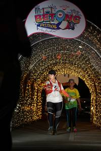 BIB: 
                            <button type="button" onclick="openModal(21778230)" class="btn btn-primary btn-sm float-right btn-popup" data-toggle="modal" data-target=".modal-high-quality">
                        <i class="fas fa-shopping-cart"></i> Add to Cart
                    </button>
                                            <button type="button" onclick="isThisMe(21778230, true)" class="btn btn-success btn-sm float-right btn-popup btn-isme hidden" data-toggle="tooltip" data-placement="bottom" title="นี่คือรูปของคุณใช่ไหม คลิกที่นี่เพื่อเอาเข้าอัลบั้ม">
                        <i class="fas fa-plus"></i> Add to album
                    </button>
                    <button type="button" onclick="isThisMe(21778230, false)" class="btn btn-warning btn-sm float-right btn-popup btn-isnotme hidden">
                        <i class="fas fa-ban"></i> Remove from album
                    </button>