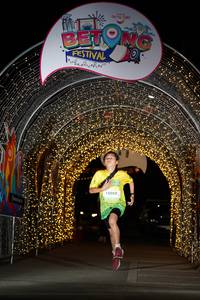 BIB: 10008
                            <button type="button" onclick="openModal(21777327)" class="btn btn-primary btn-sm float-right btn-popup" data-toggle="modal" data-target=".modal-high-quality">
                        <i class="fas fa-shopping-cart"></i> Add to Cart
                    </button>
                                            <button type="button" onclick="isThisMe(21777327, true)" class="btn btn-success btn-sm float-right btn-popup btn-isme hidden" data-toggle="tooltip" data-placement="bottom" title="นี่คือรูปของคุณใช่ไหม คลิกที่นี่เพื่อเอาเข้าอัลบั้ม">
                        <i class="fas fa-plus"></i> Add to album
                    </button>
                    <button type="button" onclick="isThisMe(21777327, false)" class="btn btn-warning btn-sm float-right btn-popup btn-isnotme hidden">
                        <i class="fas fa-ban"></i> Remove from album
                    </button>