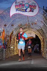 BIB: 5152
                            <button type="button" onclick="openModal(21781373)" class="btn btn-primary btn-sm float-right btn-popup" data-toggle="modal" data-target=".modal-high-quality">
                        <i class="fas fa-shopping-cart"></i> Add to Cart
                    </button>
                                            <button type="button" onclick="isThisMe(21781373, true)" class="btn btn-success btn-sm float-right btn-popup btn-isme hidden" data-toggle="tooltip" data-placement="bottom" title="นี่คือรูปของคุณใช่ไหม คลิกที่นี่เพื่อเอาเข้าอัลบั้ม">
                        <i class="fas fa-plus"></i> Add to album
                    </button>
                    <button type="button" onclick="isThisMe(21781373, false)" class="btn btn-warning btn-sm float-right btn-popup btn-isnotme hidden">
                        <i class="fas fa-ban"></i> Remove from album
                    </button>