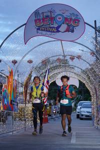 BIB: 356, 5086
                            <button type="button" onclick="openModal(21781082)" class="btn btn-primary btn-sm float-right btn-popup" data-toggle="modal" data-target=".modal-high-quality">
                        <i class="fas fa-shopping-cart"></i> Add to Cart
                    </button>
                                            <button type="button" onclick="isThisMe(21781082, true)" class="btn btn-success btn-sm float-right btn-popup btn-isme hidden" data-toggle="tooltip" data-placement="bottom" title="นี่คือรูปของคุณใช่ไหม คลิกที่นี่เพื่อเอาเข้าอัลบั้ม">
                        <i class="fas fa-plus"></i> Add to album
                    </button>
                    <button type="button" onclick="isThisMe(21781082, false)" class="btn btn-warning btn-sm float-right btn-popup btn-isnotme hidden">
                        <i class="fas fa-ban"></i> Remove from album
                    </button>