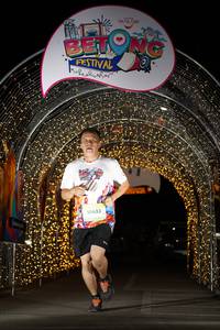 BIB: 50633
                            <button type="button" onclick="openModal(21782334)" class="btn btn-primary btn-sm float-right btn-popup" data-toggle="modal" data-target=".modal-high-quality">
                        <i class="fas fa-shopping-cart"></i> Add to Cart
                    </button>
                                            <button type="button" onclick="isThisMe(21782334, true)" class="btn btn-success btn-sm float-right btn-popup btn-isme hidden" data-toggle="tooltip" data-placement="bottom" title="นี่คือรูปของคุณใช่ไหม คลิกที่นี่เพื่อเอาเข้าอัลบั้ม">
                        <i class="fas fa-plus"></i> Add to album
                    </button>
                    <button type="button" onclick="isThisMe(21782334, false)" class="btn btn-warning btn-sm float-right btn-popup btn-isnotme hidden">
                        <i class="fas fa-ban"></i> Remove from album
                    </button>