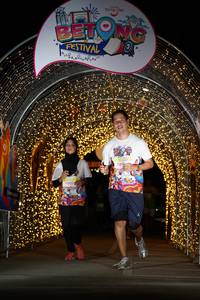 BIB: 10011
                            <button type="button" onclick="openModal(21777948)" class="btn btn-primary btn-sm float-right btn-popup" data-toggle="modal" data-target=".modal-high-quality">
                        <i class="fas fa-shopping-cart"></i> Add to Cart
                    </button>
                                            <button type="button" onclick="isThisMe(21777948, true)" class="btn btn-success btn-sm float-right btn-popup btn-isme hidden" data-toggle="tooltip" data-placement="bottom" title="นี่คือรูปของคุณใช่ไหม คลิกที่นี่เพื่อเอาเข้าอัลบั้ม">
                        <i class="fas fa-plus"></i> Add to album
                    </button>
                    <button type="button" onclick="isThisMe(21777948, false)" class="btn btn-warning btn-sm float-right btn-popup btn-isnotme hidden">
                        <i class="fas fa-ban"></i> Remove from album
                    </button>