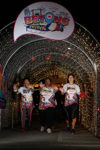 BIB: 50590, 60074
                            <button type="button" onclick="openModal(21779278)" class="btn btn-primary btn-sm float-right btn-popup" data-toggle="modal" data-target=".modal-high-quality">
                        <i class="fas fa-shopping-cart"></i> Add to Cart
                    </button>
                                            <button type="button" onclick="isThisMe(21779278, true)" class="btn btn-success btn-sm float-right btn-popup btn-isme hidden" data-toggle="tooltip" data-placement="bottom" title="นี่คือรูปของคุณใช่ไหม คลิกที่นี่เพื่อเอาเข้าอัลบั้ม">
                        <i class="fas fa-plus"></i> Add to album
                    </button>
                    <button type="button" onclick="isThisMe(21779278, false)" class="btn btn-warning btn-sm float-right btn-popup btn-isnotme hidden">
                        <i class="fas fa-ban"></i> Remove from album
                    </button>