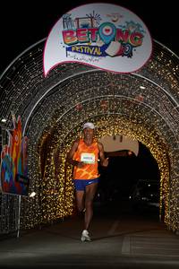 BIB: 60023
                            <button type="button" onclick="openModal(21781865)" class="btn btn-primary btn-sm float-right btn-popup" data-toggle="modal" data-target=".modal-high-quality">
                        <i class="fas fa-shopping-cart"></i> Add to Cart
                    </button>
                                            <button type="button" onclick="isThisMe(21781865, true)" class="btn btn-success btn-sm float-right btn-popup btn-isme hidden" data-toggle="tooltip" data-placement="bottom" title="นี่คือรูปของคุณใช่ไหม คลิกที่นี่เพื่อเอาเข้าอัลบั้ม">
                        <i class="fas fa-plus"></i> Add to album
                    </button>
                    <button type="button" onclick="isThisMe(21781865, false)" class="btn btn-warning btn-sm float-right btn-popup btn-isnotme hidden">
                        <i class="fas fa-ban"></i> Remove from album
                    </button>