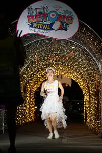 BIB: 0635
                            <button type="button" onclick="openModal(21777852)" class="btn btn-primary btn-sm float-right btn-popup" data-toggle="modal" data-target=".modal-high-quality">
                        <i class="fas fa-shopping-cart"></i> Add to Cart
                    </button>
                                            <button type="button" onclick="isThisMe(21777852, true)" class="btn btn-success btn-sm float-right btn-popup btn-isme hidden" data-toggle="tooltip" data-placement="bottom" title="นี่คือรูปของคุณใช่ไหม คลิกที่นี่เพื่อเอาเข้าอัลบั้ม">
                        <i class="fas fa-plus"></i> Add to album
                    </button>
                    <button type="button" onclick="isThisMe(21777852, false)" class="btn btn-warning btn-sm float-right btn-popup btn-isnotme hidden">
                        <i class="fas fa-ban"></i> Remove from album
                    </button>