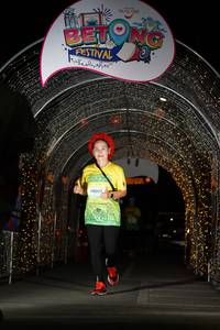 BIB: 60007
                            <button type="button" onclick="openModal(21777610)" class="btn btn-primary btn-sm float-right btn-popup" data-toggle="modal" data-target=".modal-high-quality">
                        <i class="fas fa-shopping-cart"></i> Add to Cart
                    </button>
                                            <button type="button" onclick="isThisMe(21777610, true)" class="btn btn-success btn-sm float-right btn-popup btn-isme hidden" data-toggle="tooltip" data-placement="bottom" title="นี่คือรูปของคุณใช่ไหม คลิกที่นี่เพื่อเอาเข้าอัลบั้ม">
                        <i class="fas fa-plus"></i> Add to album
                    </button>
                    <button type="button" onclick="isThisMe(21777610, false)" class="btn btn-warning btn-sm float-right btn-popup btn-isnotme hidden">
                        <i class="fas fa-ban"></i> Remove from album
                    </button>