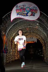 BIB: 50445
                            <button type="button" onclick="openModal(21782494)" class="btn btn-primary btn-sm float-right btn-popup" data-toggle="modal" data-target=".modal-high-quality">
                        <i class="fas fa-shopping-cart"></i> Add to Cart
                    </button>
                                            <button type="button" onclick="isThisMe(21782494, true)" class="btn btn-success btn-sm float-right btn-popup btn-isme hidden" data-toggle="tooltip" data-placement="bottom" title="นี่คือรูปของคุณใช่ไหม คลิกที่นี่เพื่อเอาเข้าอัลบั้ม">
                        <i class="fas fa-plus"></i> Add to album
                    </button>
                    <button type="button" onclick="isThisMe(21782494, false)" class="btn btn-warning btn-sm float-right btn-popup btn-isnotme hidden">
                        <i class="fas fa-ban"></i> Remove from album
                    </button>