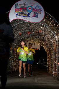 BIB: 50012, 2018
                            <button type="button" onclick="openModal(21778140)" class="btn btn-primary btn-sm float-right btn-popup" data-toggle="modal" data-target=".modal-high-quality">
                        <i class="fas fa-shopping-cart"></i> Add to Cart
                    </button>
                                            <button type="button" onclick="isThisMe(21778140, true)" class="btn btn-success btn-sm float-right btn-popup btn-isme hidden" data-toggle="tooltip" data-placement="bottom" title="นี่คือรูปของคุณใช่ไหม คลิกที่นี่เพื่อเอาเข้าอัลบั้ม">
                        <i class="fas fa-plus"></i> Add to album
                    </button>
                    <button type="button" onclick="isThisMe(21778140, false)" class="btn btn-warning btn-sm float-right btn-popup btn-isnotme hidden">
                        <i class="fas fa-ban"></i> Remove from album
                    </button>