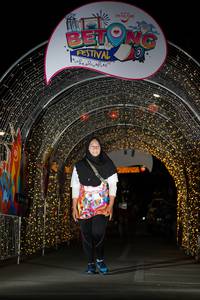 BIB: 
                            <button type="button" onclick="openModal(21778662)" class="btn btn-primary btn-sm float-right btn-popup" data-toggle="modal" data-target=".modal-high-quality">
                        <i class="fas fa-shopping-cart"></i> Add to Cart
                    </button>
                                            <button type="button" onclick="isThisMe(21778662, true)" class="btn btn-success btn-sm float-right btn-popup btn-isme hidden" data-toggle="tooltip" data-placement="bottom" title="นี่คือรูปของคุณใช่ไหม คลิกที่นี่เพื่อเอาเข้าอัลบั้ม">
                        <i class="fas fa-plus"></i> Add to album
                    </button>
                    <button type="button" onclick="isThisMe(21778662, false)" class="btn btn-warning btn-sm float-right btn-popup btn-isnotme hidden">
                        <i class="fas fa-ban"></i> Remove from album
                    </button>