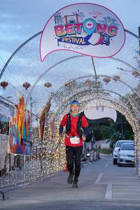 BIB: 5054
                            <button type="button" onclick="openModal(21781061)" class="btn btn-primary btn-sm float-right btn-popup" data-toggle="modal" data-target=".modal-high-quality">
                        <i class="fas fa-shopping-cart"></i> Add to Cart
                    </button>
                                            <button type="button" onclick="isThisMe(21781061, true)" class="btn btn-success btn-sm float-right btn-popup btn-isme hidden" data-toggle="tooltip" data-placement="bottom" title="นี่คือรูปของคุณใช่ไหม คลิกที่นี่เพื่อเอาเข้าอัลบั้ม">
                        <i class="fas fa-plus"></i> Add to album
                    </button>
                    <button type="button" onclick="isThisMe(21781061, false)" class="btn btn-warning btn-sm float-right btn-popup btn-isnotme hidden">
                        <i class="fas fa-ban"></i> Remove from album
                    </button>