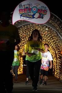 BIB: 90153, 90146, 30459
                            <button type="button" onclick="openModal(21778838)" class="btn btn-primary btn-sm float-right btn-popup" data-toggle="modal" data-target=".modal-high-quality">
                        <i class="fas fa-shopping-cart"></i> Add to Cart
                    </button>
                                            <button type="button" onclick="isThisMe(21778838, true)" class="btn btn-success btn-sm float-right btn-popup btn-isme hidden" data-toggle="tooltip" data-placement="bottom" title="นี่คือรูปของคุณใช่ไหม คลิกที่นี่เพื่อเอาเข้าอัลบั้ม">
                        <i class="fas fa-plus"></i> Add to album
                    </button>
                    <button type="button" onclick="isThisMe(21778838, false)" class="btn btn-warning btn-sm float-right btn-popup btn-isnotme hidden">
                        <i class="fas fa-ban"></i> Remove from album
                    </button>