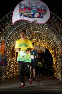 BIB: 50114, 
                            <button type="button" onclick="openModal(21777443)" class="btn btn-primary btn-sm float-right btn-popup" data-toggle="modal" data-target=".modal-high-quality">
                        <i class="fas fa-shopping-cart"></i> Add to Cart
                    </button>
                                            <button type="button" onclick="isThisMe(21777443, true)" class="btn btn-success btn-sm float-right btn-popup btn-isme hidden" data-toggle="tooltip" data-placement="bottom" title="นี่คือรูปของคุณใช่ไหม คลิกที่นี่เพื่อเอาเข้าอัลบั้ม">
                        <i class="fas fa-plus"></i> Add to album
                    </button>
                    <button type="button" onclick="isThisMe(21777443, false)" class="btn btn-warning btn-sm float-right btn-popup btn-isnotme hidden">
                        <i class="fas fa-ban"></i> Remove from album
                    </button>