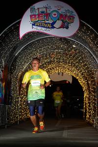 BIB: 60016
                            <button type="button" onclick="openModal(21777150)" class="btn btn-primary btn-sm float-right btn-popup" data-toggle="modal" data-target=".modal-high-quality">
                        <i class="fas fa-shopping-cart"></i> Add to Cart
                    </button>
                                            <button type="button" onclick="isThisMe(21777150, true)" class="btn btn-success btn-sm float-right btn-popup btn-isme hidden" data-toggle="tooltip" data-placement="bottom" title="นี่คือรูปของคุณใช่ไหม คลิกที่นี่เพื่อเอาเข้าอัลบั้ม">
                        <i class="fas fa-plus"></i> Add to album
                    </button>
                    <button type="button" onclick="isThisMe(21777150, false)" class="btn btn-warning btn-sm float-right btn-popup btn-isnotme hidden">
                        <i class="fas fa-ban"></i> Remove from album
                    </button>