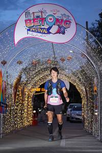 BIB: 3238
                            <button type="button" onclick="openModal(21781305)" class="btn btn-primary btn-sm float-right btn-popup" data-toggle="modal" data-target=".modal-high-quality">
                        <i class="fas fa-shopping-cart"></i> Add to Cart
                    </button>
                                            <button type="button" onclick="isThisMe(21781305, true)" class="btn btn-success btn-sm float-right btn-popup btn-isme hidden" data-toggle="tooltip" data-placement="bottom" title="นี่คือรูปของคุณใช่ไหม คลิกที่นี่เพื่อเอาเข้าอัลบั้ม">
                        <i class="fas fa-plus"></i> Add to album
                    </button>
                    <button type="button" onclick="isThisMe(21781305, false)" class="btn btn-warning btn-sm float-right btn-popup btn-isnotme hidden">
                        <i class="fas fa-ban"></i> Remove from album
                    </button>