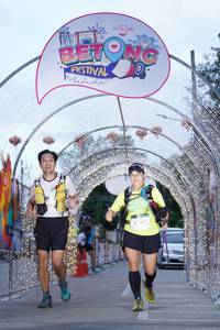 BIB: 547
                            <button type="button" onclick="openModal(21780818)" class="btn btn-primary btn-sm float-right btn-popup" data-toggle="modal" data-target=".modal-high-quality">
                        <i class="fas fa-shopping-cart"></i> Add to Cart
                    </button>
                                            <button type="button" onclick="isThisMe(21780818, true)" class="btn btn-success btn-sm float-right btn-popup btn-isme hidden" data-toggle="tooltip" data-placement="bottom" title="นี่คือรูปของคุณใช่ไหม คลิกที่นี่เพื่อเอาเข้าอัลบั้ม">
                        <i class="fas fa-plus"></i> Add to album
                    </button>
                    <button type="button" onclick="isThisMe(21780818, false)" class="btn btn-warning btn-sm float-right btn-popup btn-isnotme hidden">
                        <i class="fas fa-ban"></i> Remove from album
                    </button>