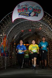 BIB: 300000, 30054, 90065
                            <button type="button" onclick="openModal(21778348)" class="btn btn-primary btn-sm float-right btn-popup" data-toggle="modal" data-target=".modal-high-quality">
                        <i class="fas fa-shopping-cart"></i> Add to Cart
                    </button>
                                            <button type="button" onclick="isThisMe(21778348, true)" class="btn btn-success btn-sm float-right btn-popup btn-isme hidden" data-toggle="tooltip" data-placement="bottom" title="นี่คือรูปของคุณใช่ไหม คลิกที่นี่เพื่อเอาเข้าอัลบั้ม">
                        <i class="fas fa-plus"></i> Add to album
                    </button>
                    <button type="button" onclick="isThisMe(21778348, false)" class="btn btn-warning btn-sm float-right btn-popup btn-isnotme hidden">
                        <i class="fas fa-ban"></i> Remove from album
                    </button>