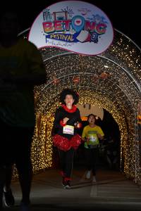 BIB: 60060, 802170
                            <button type="button" onclick="openModal(21778773)" class="btn btn-primary btn-sm float-right btn-popup" data-toggle="modal" data-target=".modal-high-quality">
                        <i class="fas fa-shopping-cart"></i> Add to Cart
                    </button>
                                            <button type="button" onclick="isThisMe(21778773, true)" class="btn btn-success btn-sm float-right btn-popup btn-isme hidden" data-toggle="tooltip" data-placement="bottom" title="นี่คือรูปของคุณใช่ไหม คลิกที่นี่เพื่อเอาเข้าอัลบั้ม">
                        <i class="fas fa-plus"></i> Add to album
                    </button>
                    <button type="button" onclick="isThisMe(21778773, false)" class="btn btn-warning btn-sm float-right btn-popup btn-isnotme hidden">
                        <i class="fas fa-ban"></i> Remove from album
                    </button>