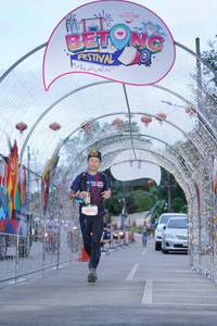 BIB: 5089
                            <button type="button" onclick="openModal(21780838)" class="btn btn-primary btn-sm float-right btn-popup" data-toggle="modal" data-target=".modal-high-quality">
                        <i class="fas fa-shopping-cart"></i> Add to Cart
                    </button>
                                            <button type="button" onclick="isThisMe(21780838, true)" class="btn btn-success btn-sm float-right btn-popup btn-isme hidden" data-toggle="tooltip" data-placement="bottom" title="นี่คือรูปของคุณใช่ไหม คลิกที่นี่เพื่อเอาเข้าอัลบั้ม">
                        <i class="fas fa-plus"></i> Add to album
                    </button>
                    <button type="button" onclick="isThisMe(21780838, false)" class="btn btn-warning btn-sm float-right btn-popup btn-isnotme hidden">
                        <i class="fas fa-ban"></i> Remove from album
                    </button>