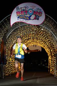 BIB: 4045
                            <button type="button" onclick="openModal(21782147)" class="btn btn-primary btn-sm float-right btn-popup" data-toggle="modal" data-target=".modal-high-quality">
                        <i class="fas fa-shopping-cart"></i> Add to Cart
                    </button>
                                            <button type="button" onclick="isThisMe(21782147, true)" class="btn btn-success btn-sm float-right btn-popup btn-isme hidden" data-toggle="tooltip" data-placement="bottom" title="นี่คือรูปของคุณใช่ไหม คลิกที่นี่เพื่อเอาเข้าอัลบั้ม">
                        <i class="fas fa-plus"></i> Add to album
                    </button>
                    <button type="button" onclick="isThisMe(21782147, false)" class="btn btn-warning btn-sm float-right btn-popup btn-isnotme hidden">
                        <i class="fas fa-ban"></i> Remove from album
                    </button>