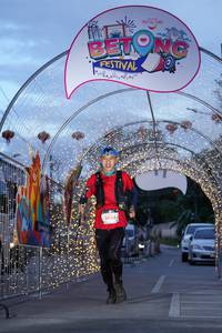 BIB: 5054
                            <button type="button" onclick="openModal(21781063)" class="btn btn-primary btn-sm float-right btn-popup" data-toggle="modal" data-target=".modal-high-quality">
                        <i class="fas fa-shopping-cart"></i> Add to Cart
                    </button>
                                            <button type="button" onclick="isThisMe(21781063, true)" class="btn btn-success btn-sm float-right btn-popup btn-isme hidden" data-toggle="tooltip" data-placement="bottom" title="นี่คือรูปของคุณใช่ไหม คลิกที่นี่เพื่อเอาเข้าอัลบั้ม">
                        <i class="fas fa-plus"></i> Add to album
                    </button>
                    <button type="button" onclick="isThisMe(21781063, false)" class="btn btn-warning btn-sm float-right btn-popup btn-isnotme hidden">
                        <i class="fas fa-ban"></i> Remove from album
                    </button>