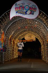 BIB: 543
                            <button type="button" onclick="openModal(21779036)" class="btn btn-primary btn-sm float-right btn-popup" data-toggle="modal" data-target=".modal-high-quality">
                        <i class="fas fa-shopping-cart"></i> Add to Cart
                    </button>
                                            <button type="button" onclick="isThisMe(21779036, true)" class="btn btn-success btn-sm float-right btn-popup btn-isme hidden" data-toggle="tooltip" data-placement="bottom" title="นี่คือรูปของคุณใช่ไหม คลิกที่นี่เพื่อเอาเข้าอัลบั้ม">
                        <i class="fas fa-plus"></i> Add to album
                    </button>
                    <button type="button" onclick="isThisMe(21779036, false)" class="btn btn-warning btn-sm float-right btn-popup btn-isnotme hidden">
                        <i class="fas fa-ban"></i> Remove from album
                    </button>